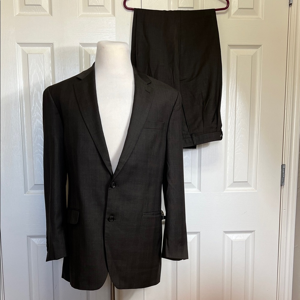 Ralph Lauren 100% Wool Men's Suit  Jacket Sz 44L Pants Sz 38L